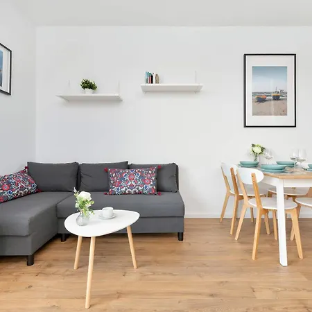 Modern With Historic Shipyard Views And Parking By Renters 公寓 格但斯克