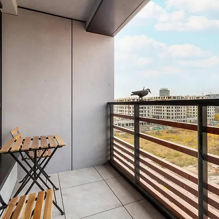 Modern With Historic Shipyard Views And Parking By Renters 公寓 格但斯克