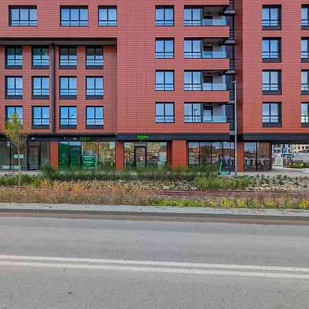 Modern With Historic Shipyard Views And Parking By Renters