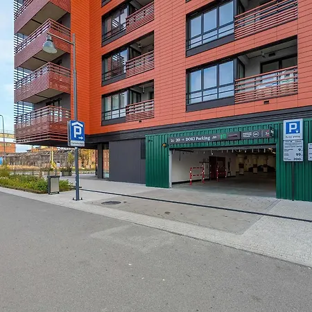 Modern With Historic Shipyard Views And Parking By Renters *
