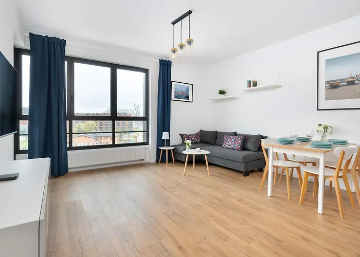 Modern With Historic Shipyard Views And Parking By Renters * Gdańsk