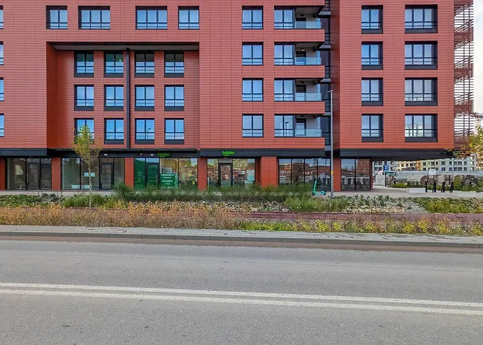 Modern With Historic Shipyard Views And Parking By Renters
