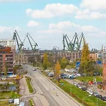 Modern With Historic Shipyard Views And Parking By Renters *